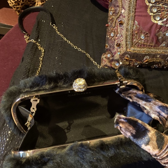 Faux fur clutch/crossbody - Picture 2 of 4